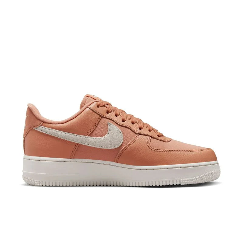 Zapatilla AIR FORCE 1 '07 LX - Hombre