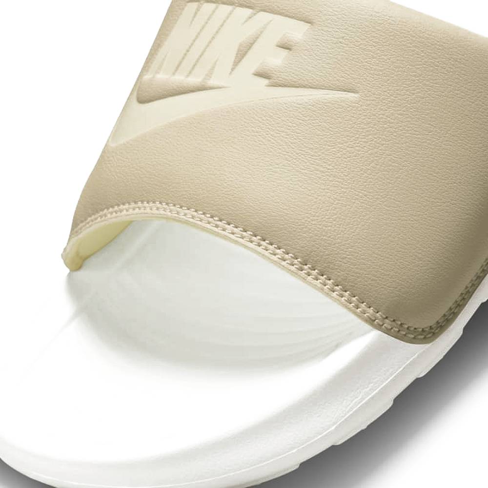 SANDALIAS NIKE VICTORI ONE CN9677 108 - MUJER