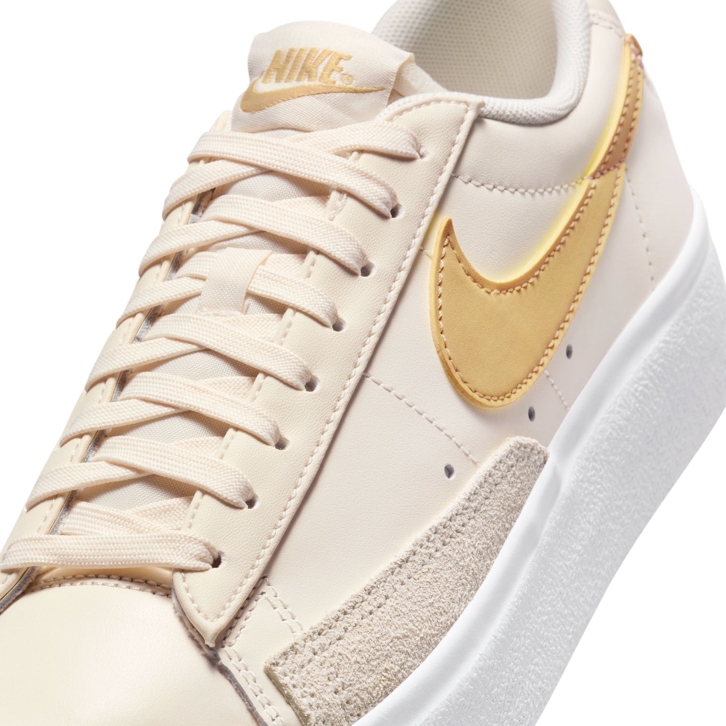 ZAPATILLAS NIKE BLAZER LOW PLATFORM DJ0292 113 - MUJER