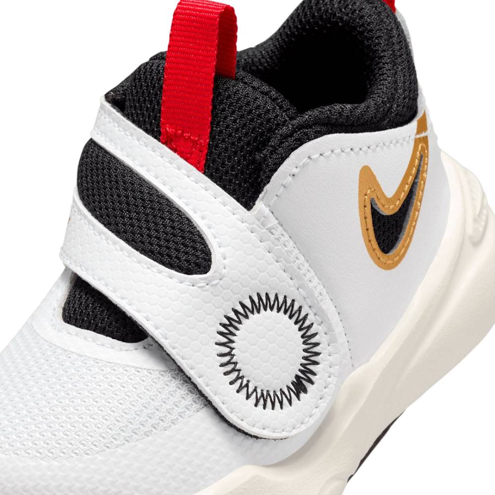 ZAPATILLAS NIKE TEAM HUSTLE D11 DV8995 104 - NIÑOS (BEBÉ)