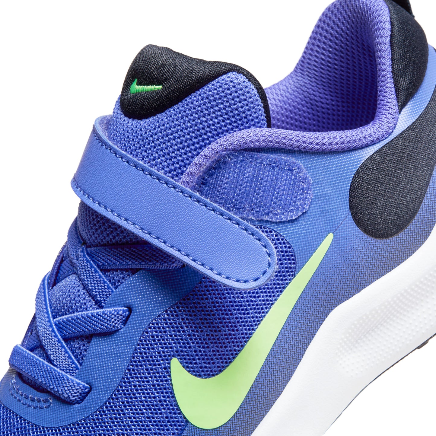 ZAPATILLAS NIKE NIKE REVOLUTIO FB7690 500 - NIÑOS