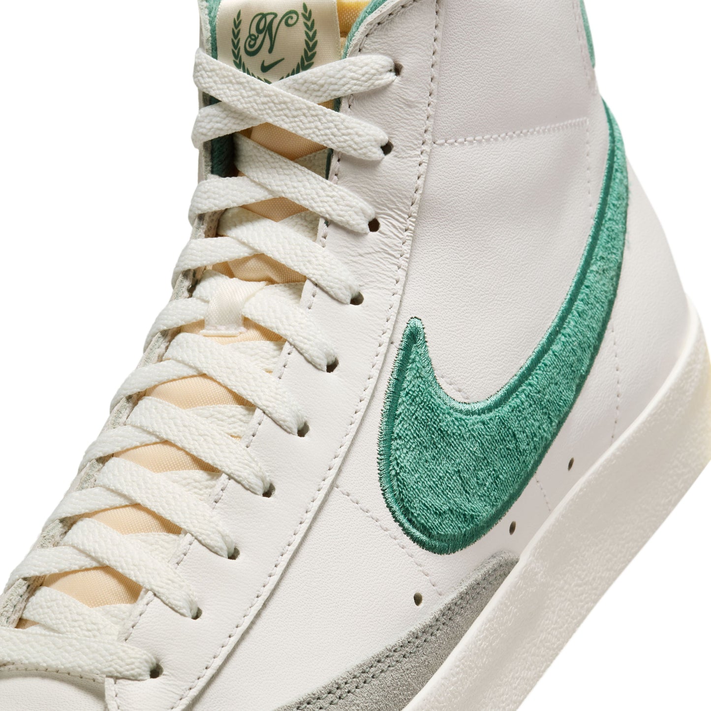 ZAPATILLAS NIKE BLAZER MID 77 FN5822 100