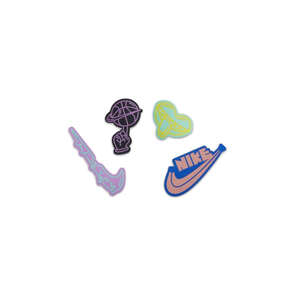 ZAPATILLAS NIKE AIR FORCE 1 LV8 FN7818 100 - UNISEX
