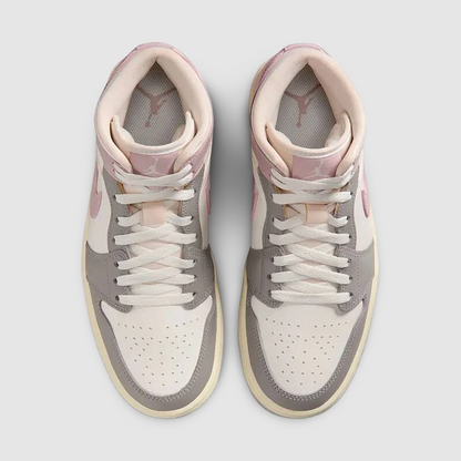 Zapatillas Nike Air Jordan 1 Mid Mujer - Básquet | BQ6472 122 Blanco/Gris