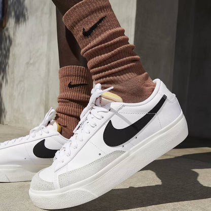 ZAPATILLAS NIKE BLAZER LOW PLATFORM DJ0292 101 - MUJER