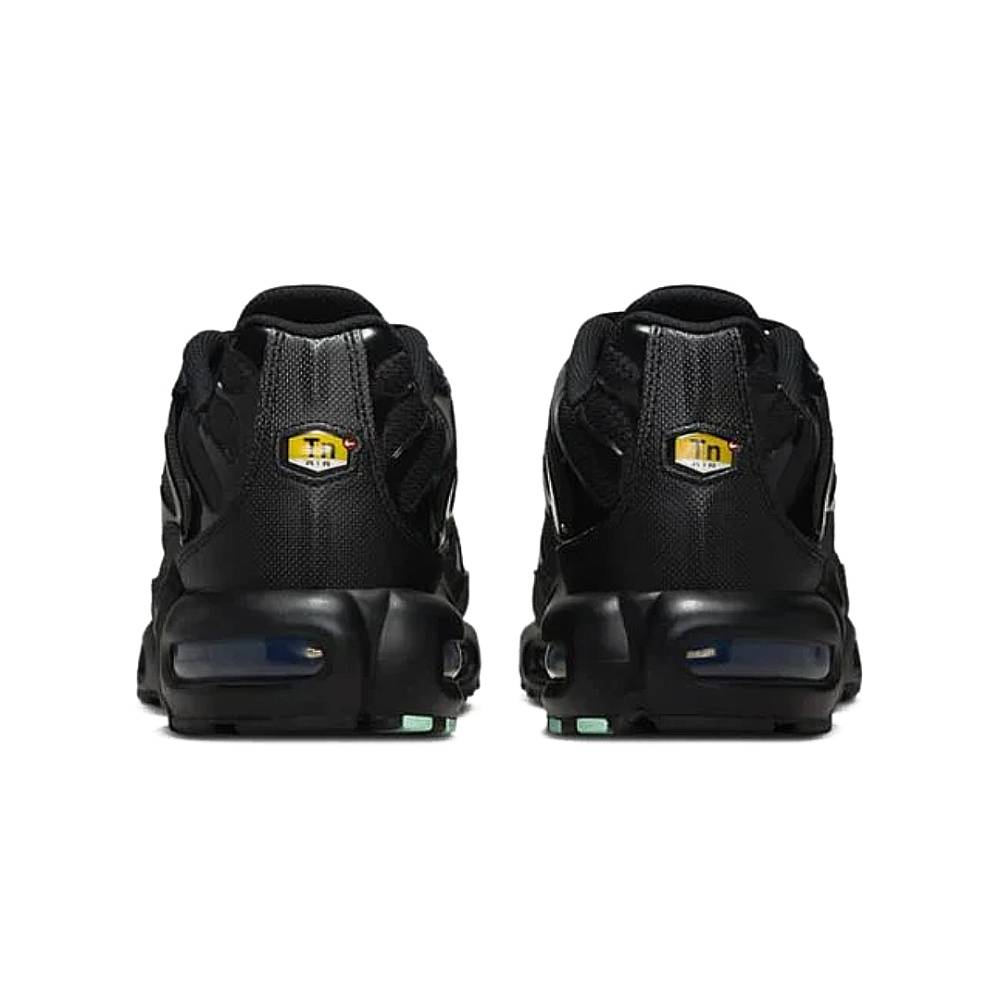 Nike Air Max Plus Hombre - Urbano | DM0032 029 Negro