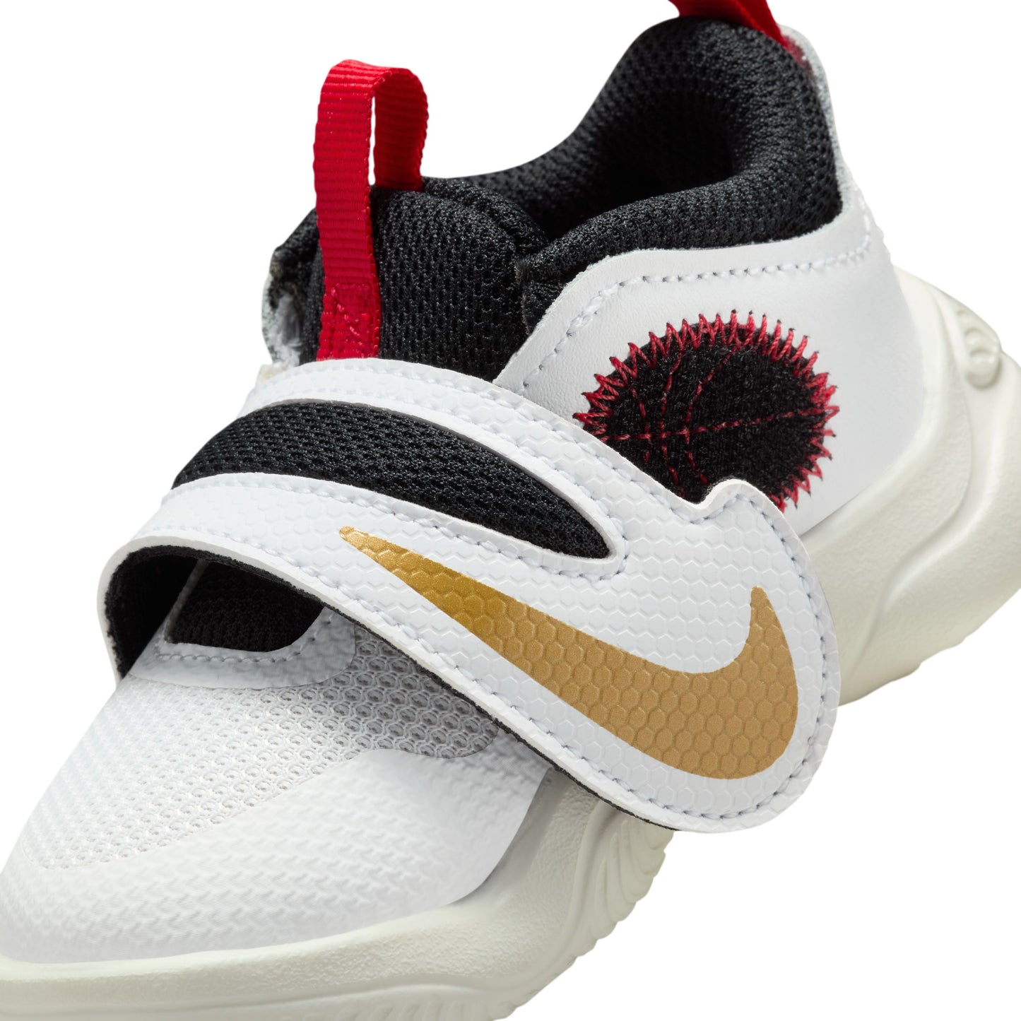 ZAPATILLAS NIKE TEAM HUSTLE D DV8995 104 - NIÑOS