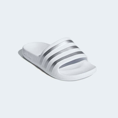 Zapatillas Adidas Adilette Aqua Niños - Urbano | F35555 Blanco