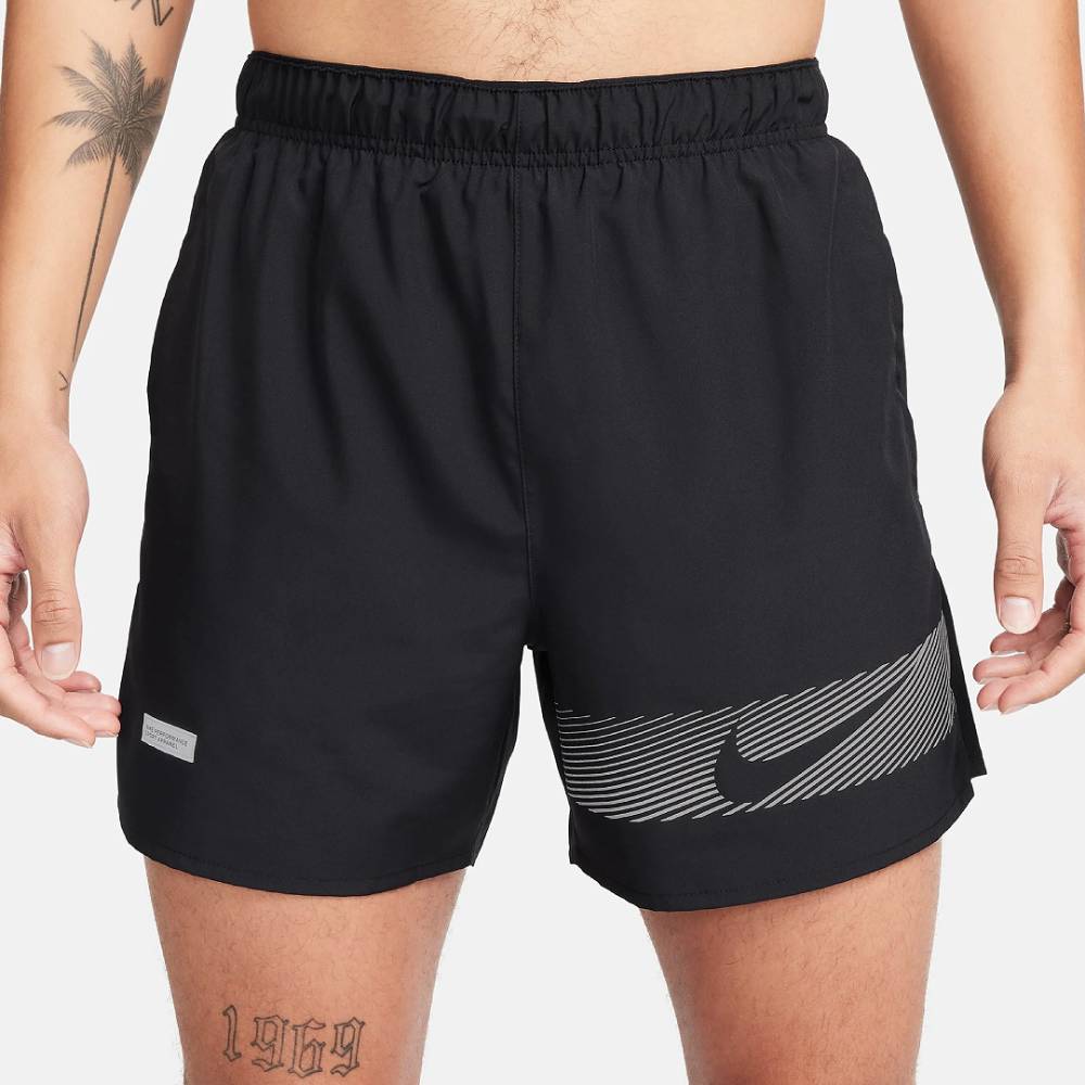 SHORT NIKE CHALLENGER FLASH FN3048 010 - HOMBRE