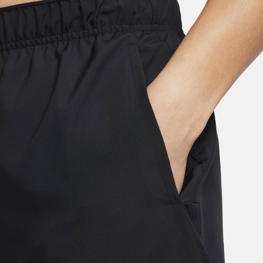 SHORT NIKE CHALLENGER FLASH FN3048 010 - HOMBRE