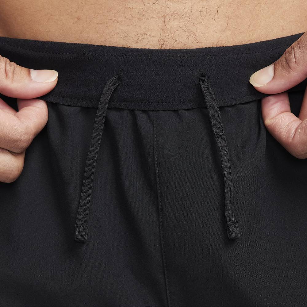 SHORT NIKE CHALLENGER FLASH FN3048 010 - HOMBRE