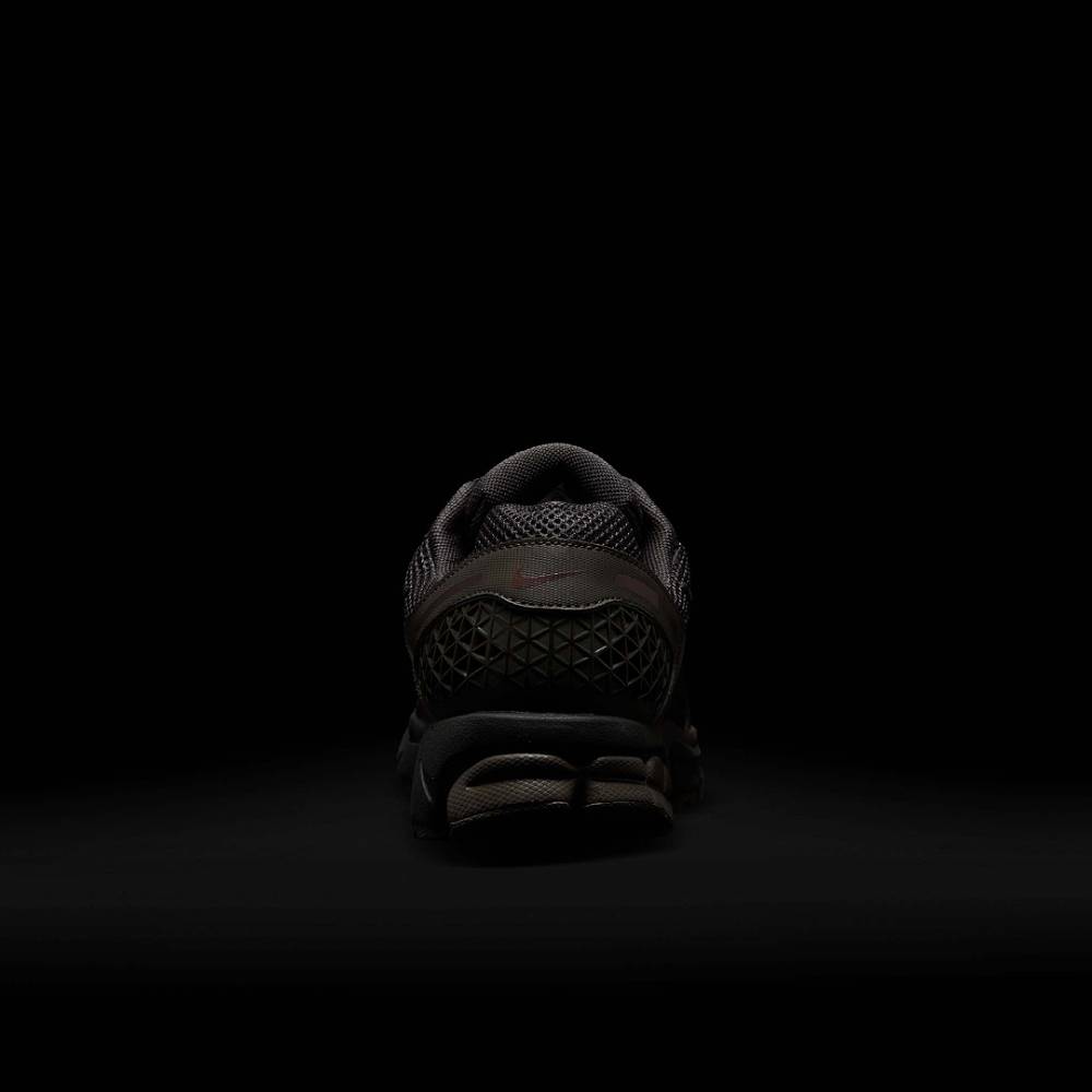 ZAPATILLAS NIKE ZOOM VOMERO 5 HF5493 201 - HOMBRE