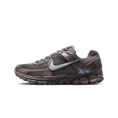 ZAPATILLAS NIKE ZOOM VOMERO 5 HF5493 201 - HOMBRE