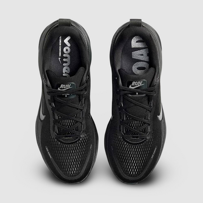 Zapatillas Nike Vomero 18 Hombre - Running | HM6803 005 Negro
