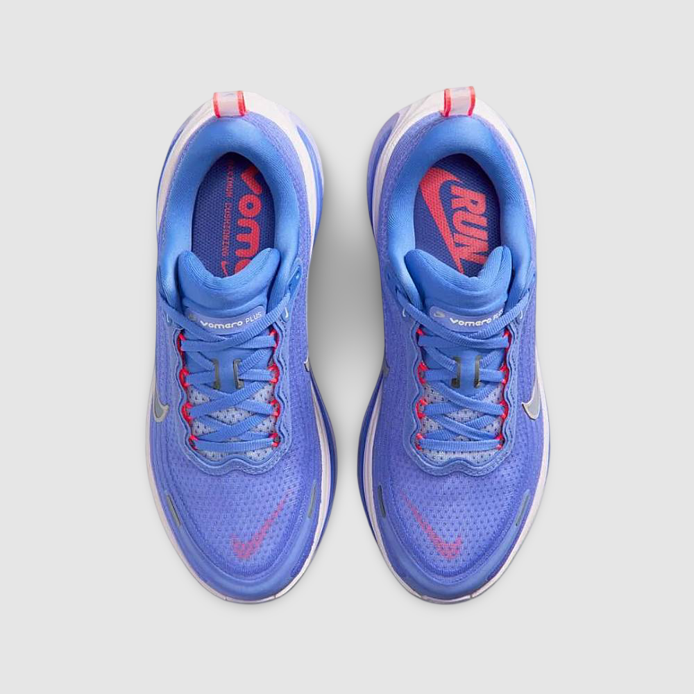 ZAPATILLAS NIKE VOMERO PLUS HV8154 501 - MUJER