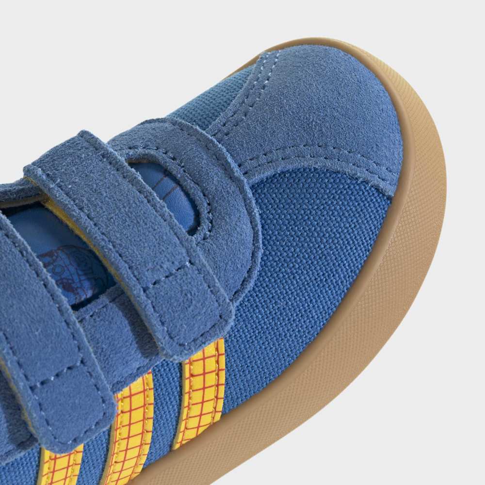 Zapatillas Adidas VL Court 3.0 Toy Story Woody Niños - Urbano | JQ4381 Azul