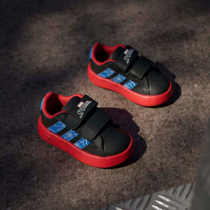 Zapatillas Adidas Grand Court Spider-Man Niños - Urbano | JQ7828 Negro
