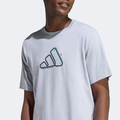 Polo Adidas Graphic Motorsport Track Hombre - Urbano | JZ5051 Blanco