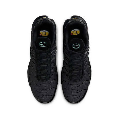 Nike Air Max Plus Hombre - Urbano | DM0032 029 Negro